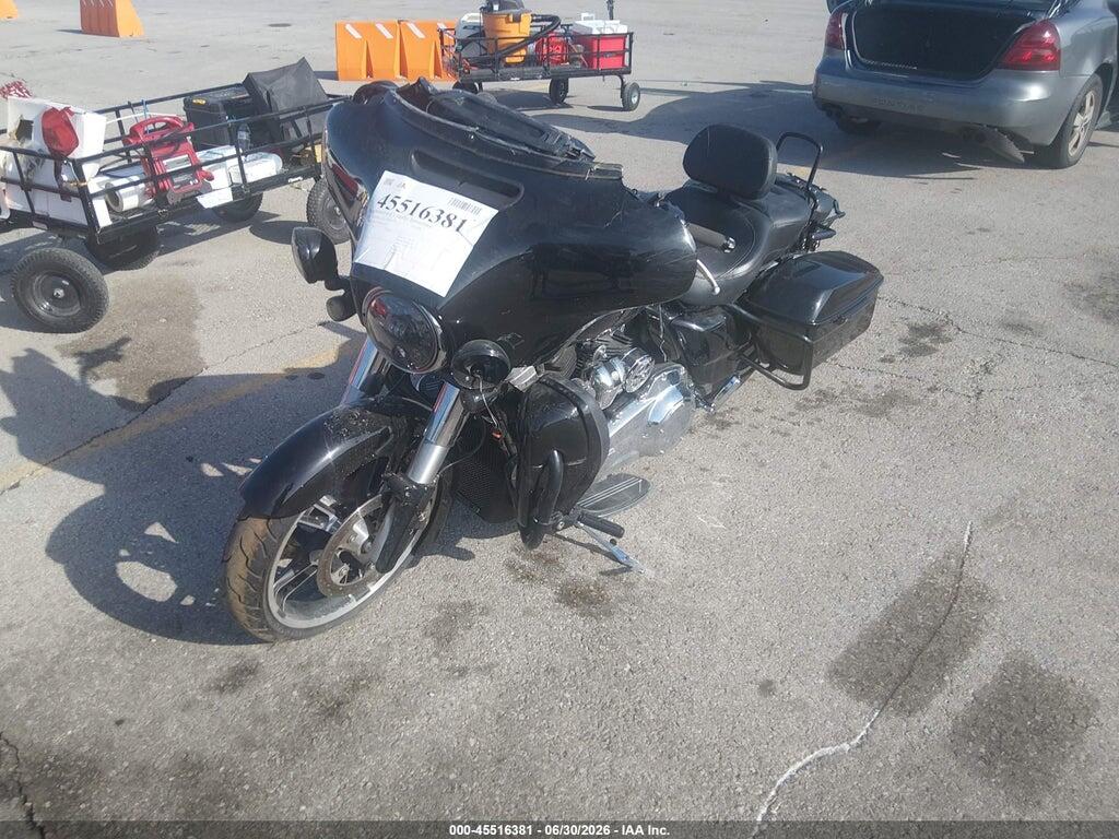 1HD1KBC18JB612322 2018 HARLEY-DAVIDSON FLHX photo no. 12