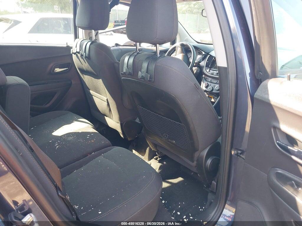3GNCJKSB9KL175686 2019 CHEVROLET TRAX photo no. 8