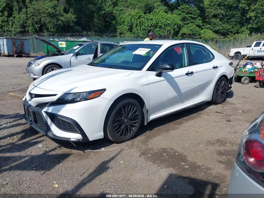 4T1T11AK4NU049892 2022 TOYOTA CAMRY photo no. 2