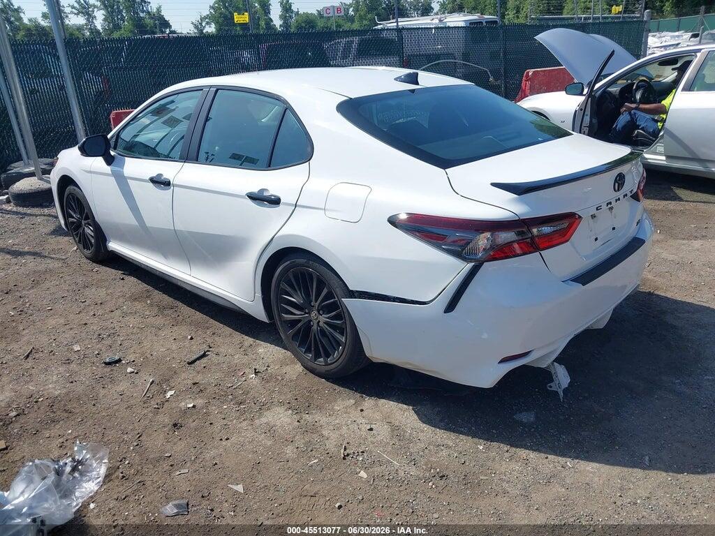 4T1T11AK4NU049892 2022 TOYOTA CAMRY photo no. 3