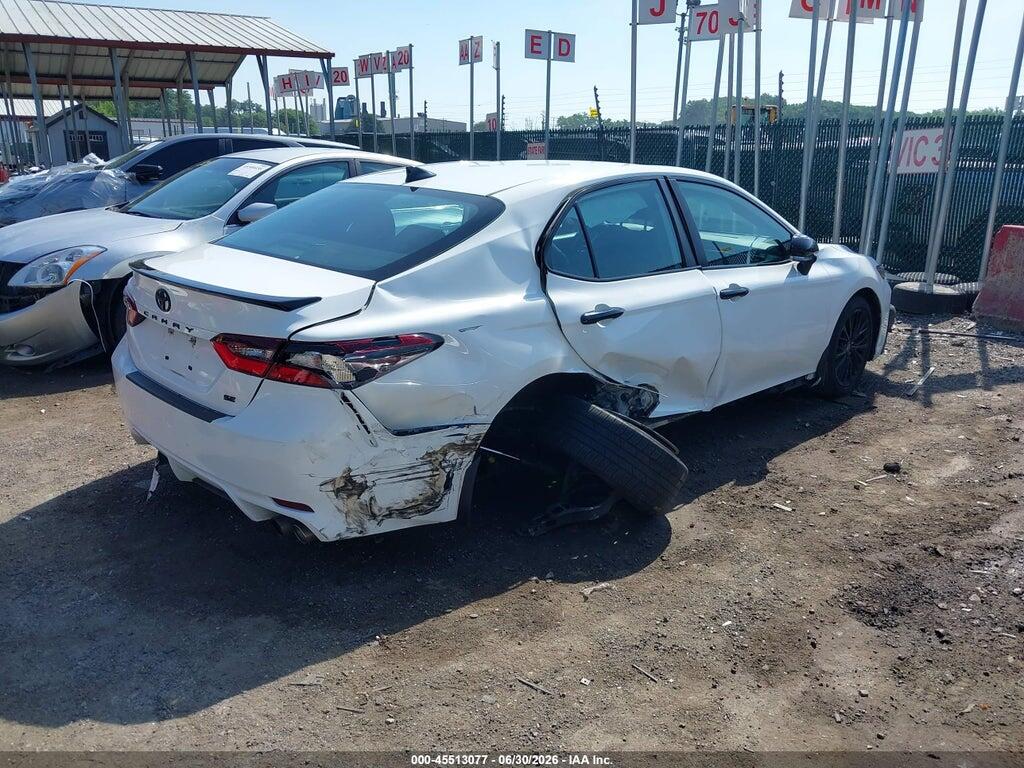 4T1T11AK4NU049892 2022 TOYOTA CAMRY photo no. 4