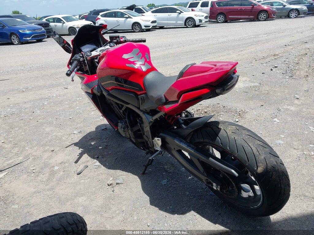 MLHRH015XP5400250 2023 HONDA CBR650 photo no. 3