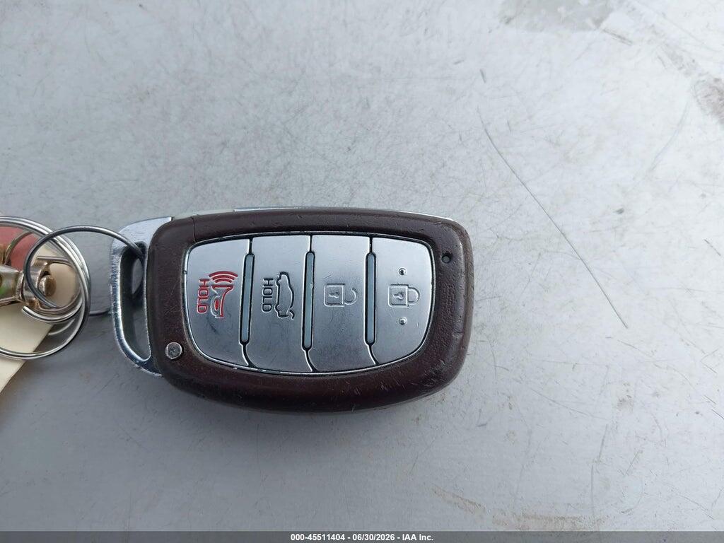 5NPD84LF6HH004988 2017 HYUNDAI ELANTRA photo no. 11
