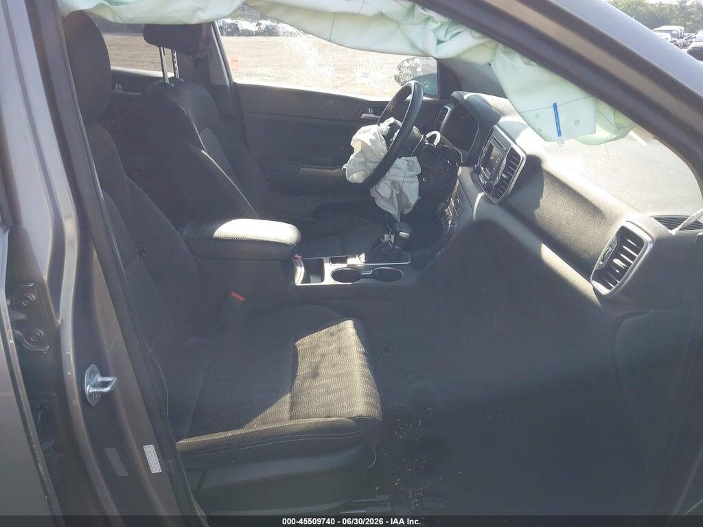 KNDPMCAC1K7528895 2019 KIA SPORTAGE photo no. 5