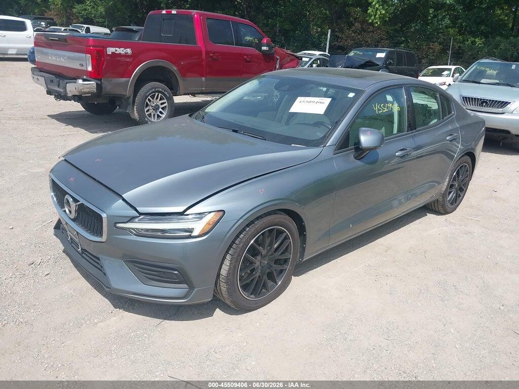 7JRA22TKXLG033673 2020 VOLVO S60 photo no. 2