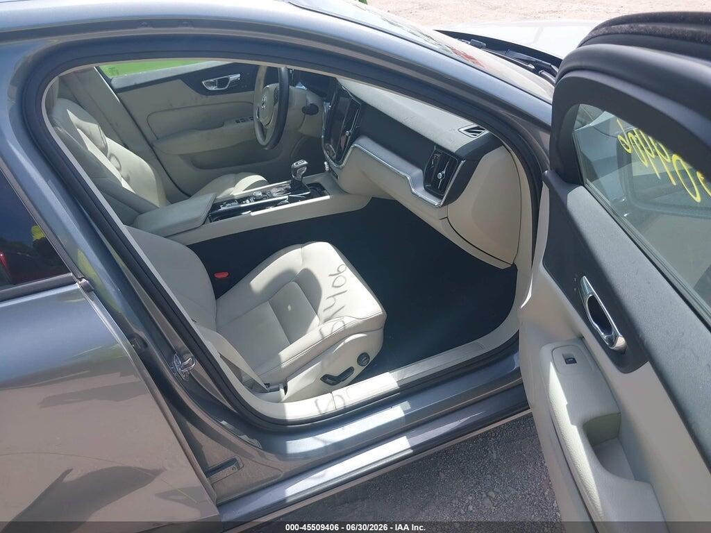 7JRA22TKXLG033673 2020 VOLVO S60 photo no. 5