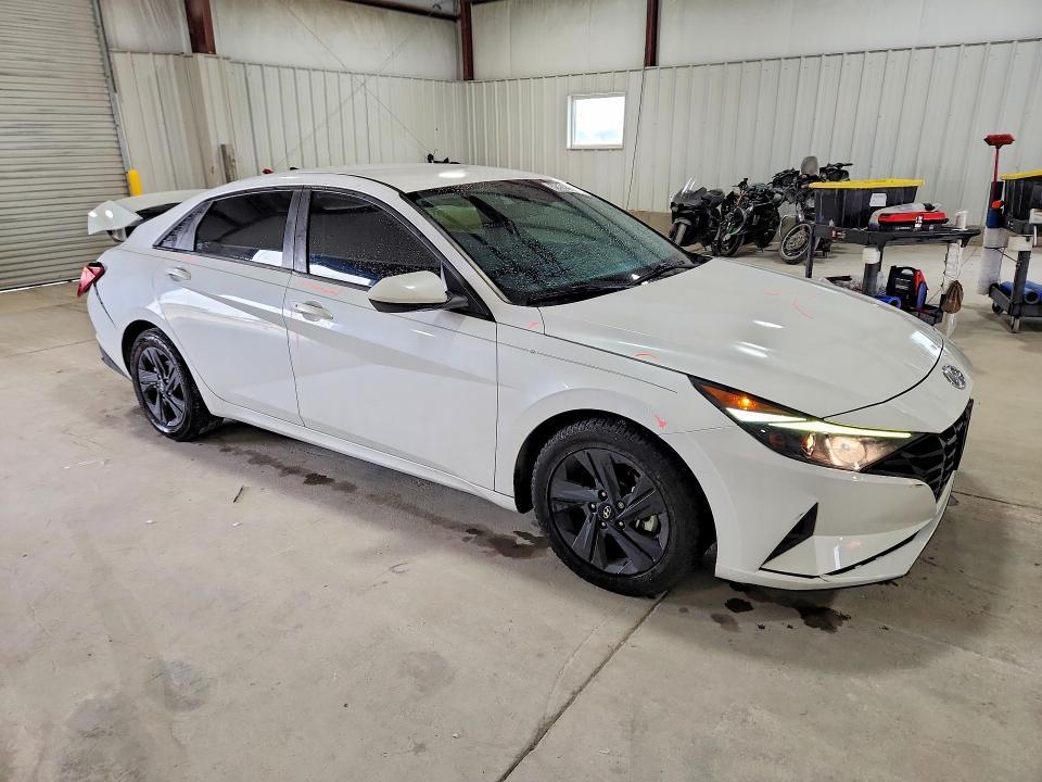 2021 HYUNDAI ELANTRA SEL — Фото 4 из 12