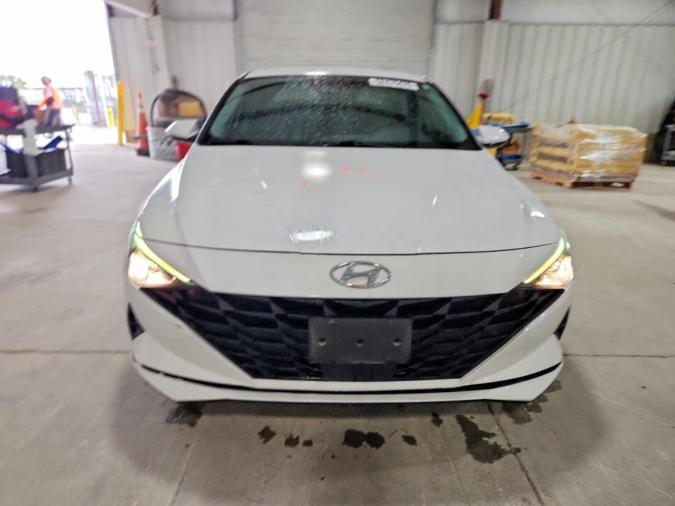 2021 HYUNDAI ELANTRA SEL — Фото 5 из 12