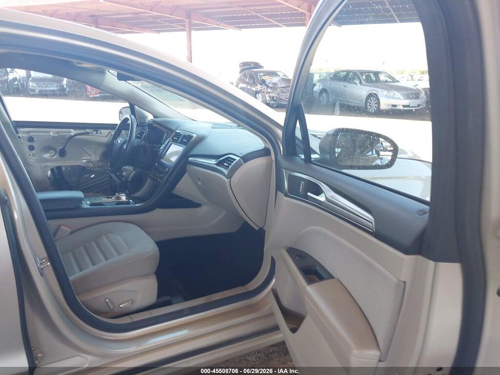 3FA6P0HD9HR180366 2017 FORD FUSION photo no. 5
