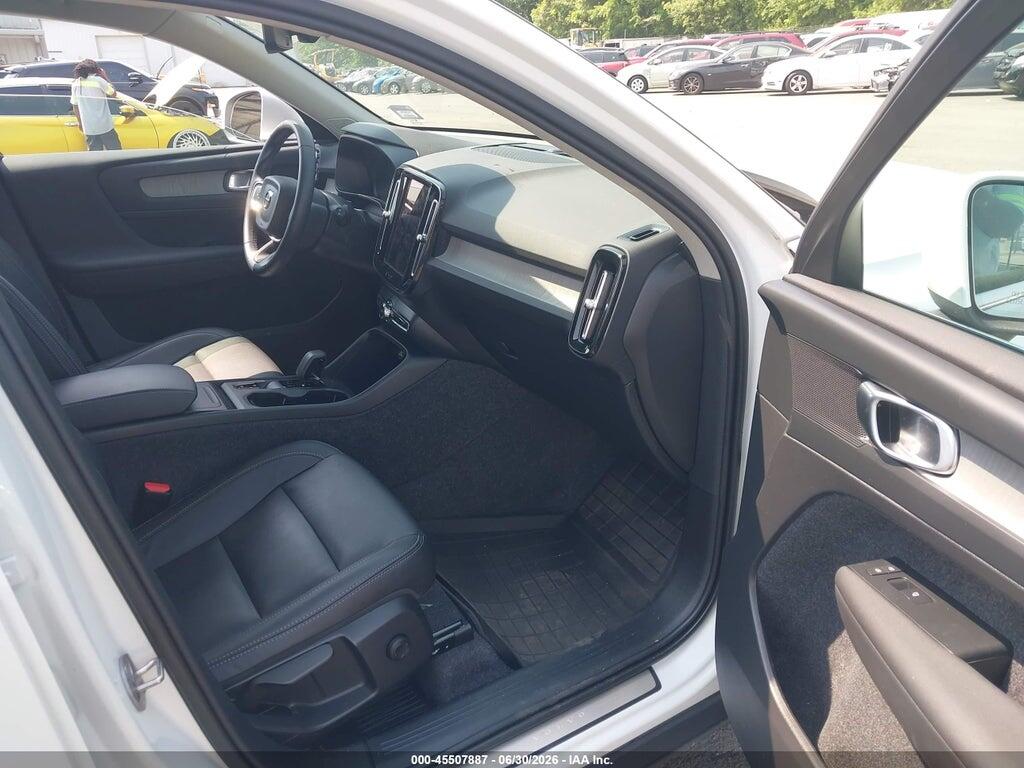YV4L12UJ0S2495863 2025 VOLVO XC40 photo no. 5
