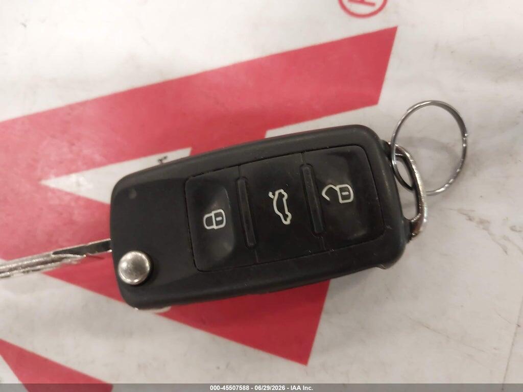 1VWAT7A39GC053069 2016 VOLKSWAGEN PASSAT photo no. 11