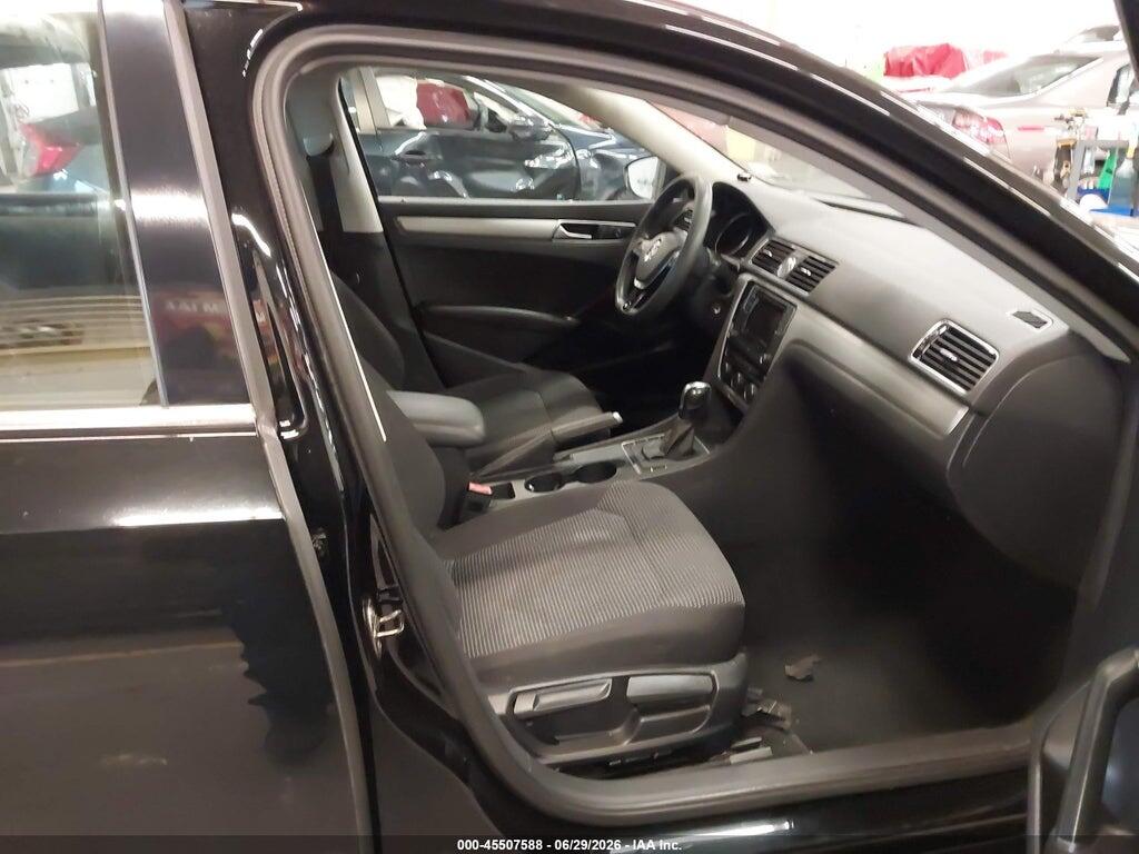 1VWAT7A39GC053069 2016 VOLKSWAGEN PASSAT photo no. 5