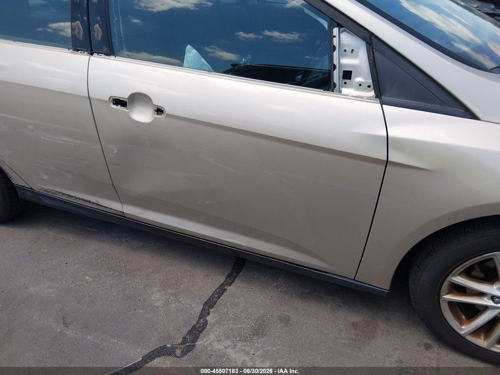 1FADP3F22HL201826 2017 FORD FOCUS photo no. 6