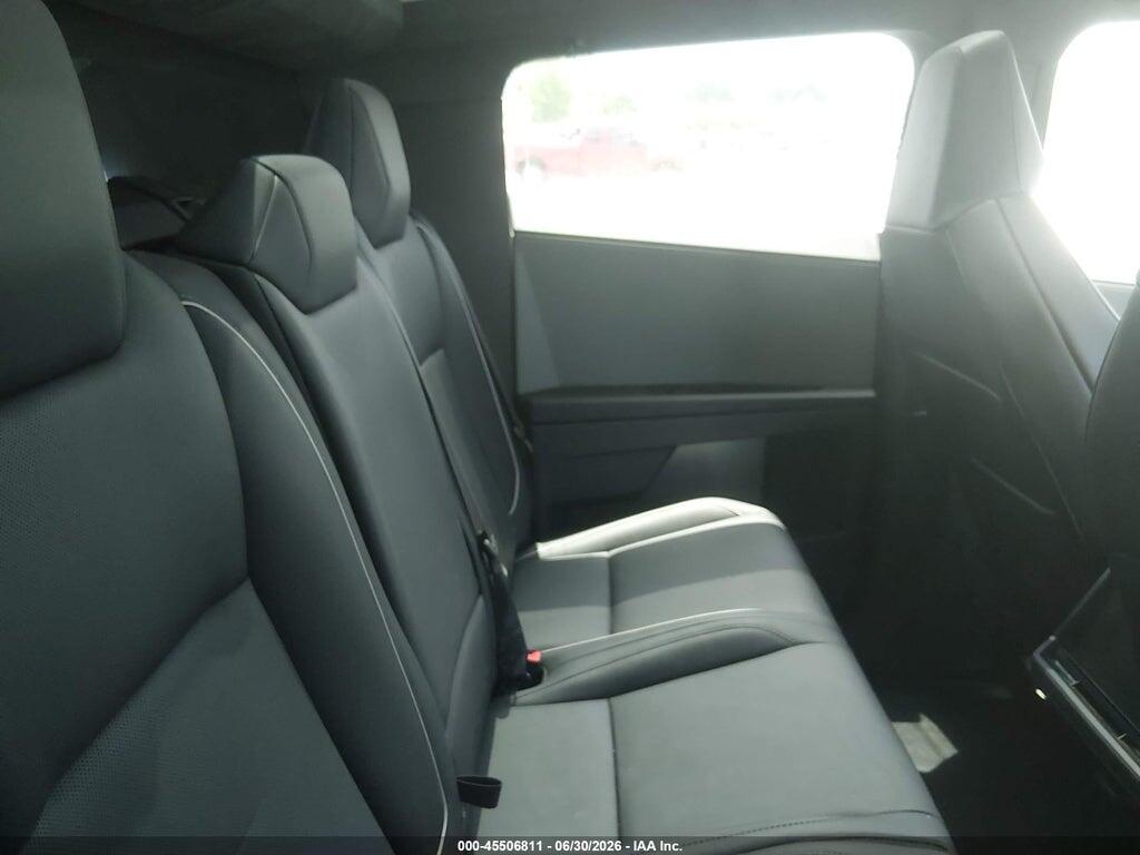 7G2CEHED0SA080939 2025 TESLA CYBERTRUCK photo no. 8