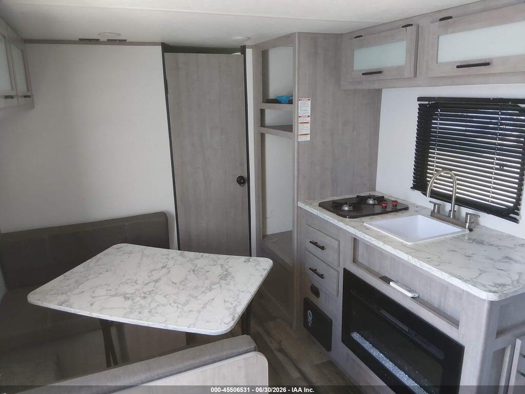 4YDTCMG12RM942872 2024 KEYSTONE COLEMAN photo no. 7