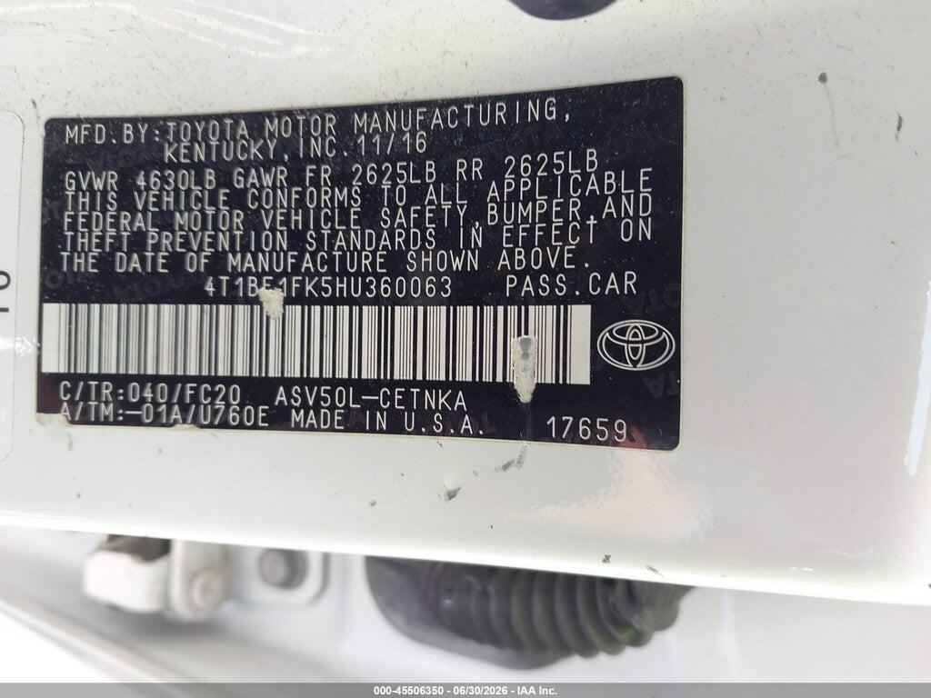 4T1BF1FK5HU360063 2017 TOYOTA CAMRY photo no. 9