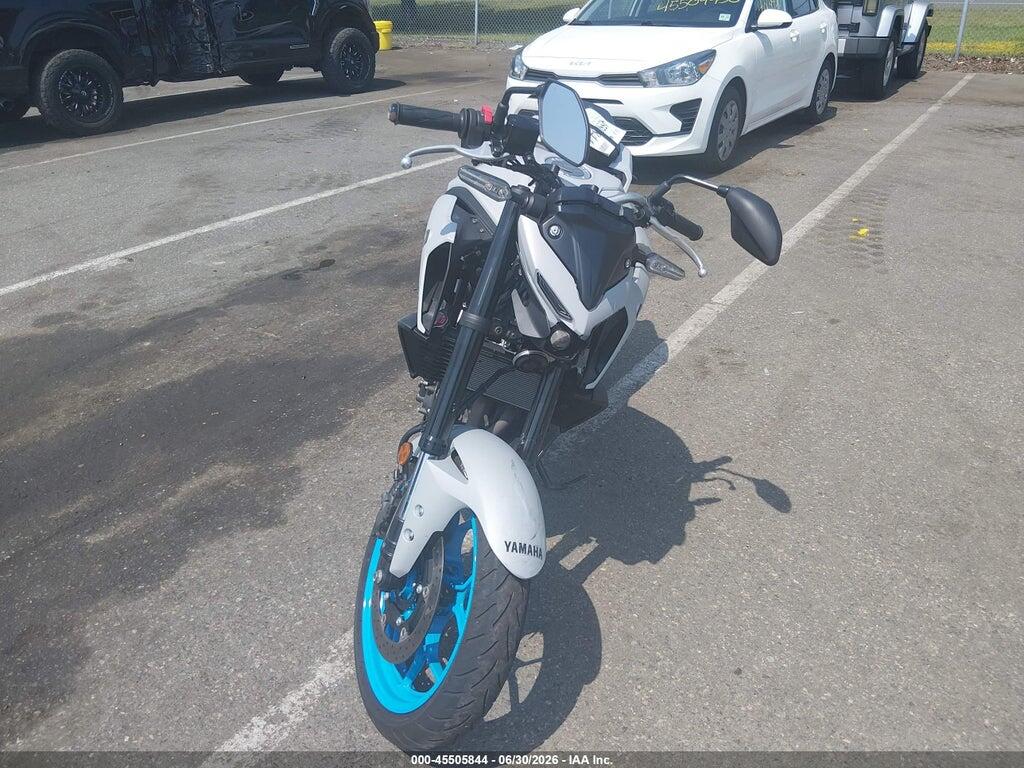 MH3RH28E8SK001630 2025 YAMAHA MTN320 photo no. 5