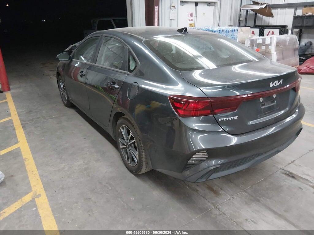 3KPF24AD6PE645086 2023 KIA FORTE photo no. 3