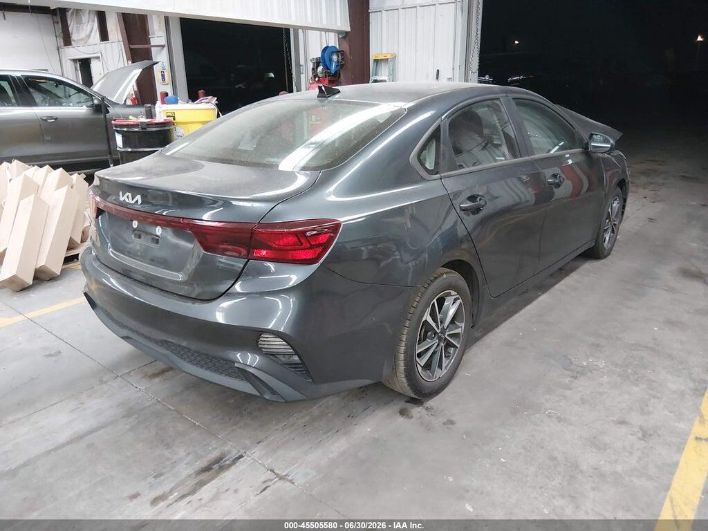 3KPF24AD6PE645086 2023 KIA FORTE photo no. 4