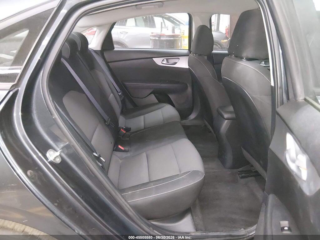 3KPF24AD6PE645086 2023 KIA FORTE photo no. 8