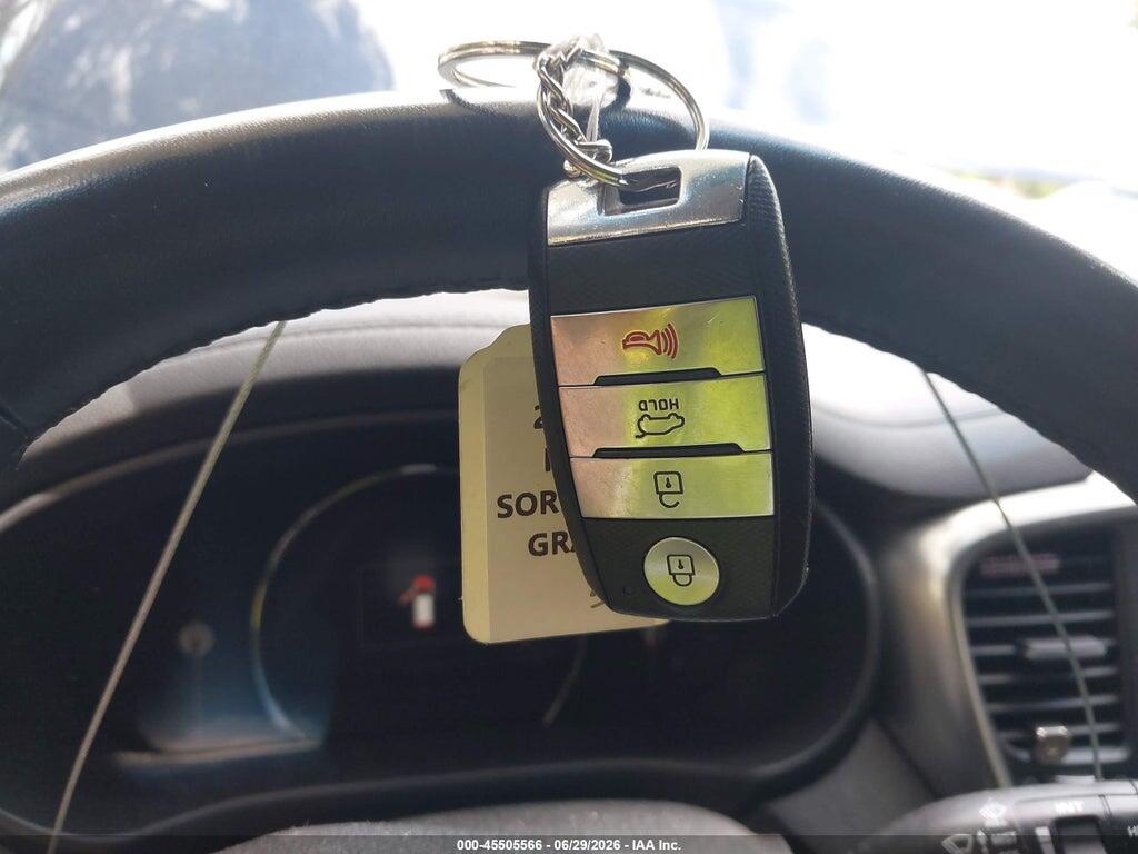 5XYPHDA55JG429624 2018 KIA SORENTO photo no. 11
