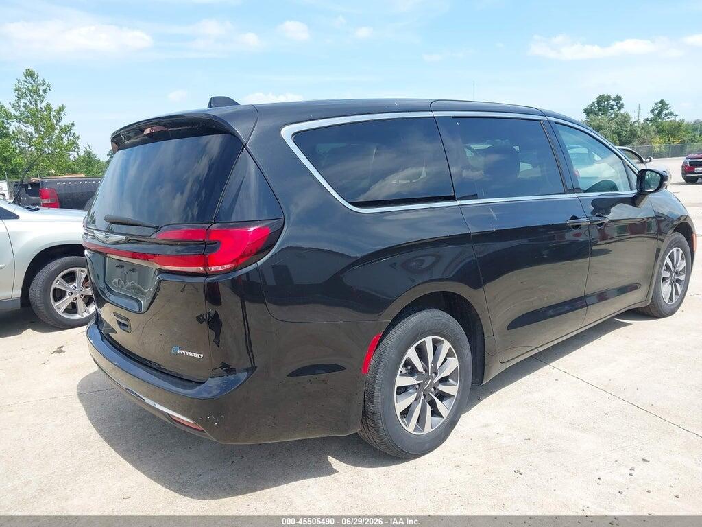 2C4RC1L7XNR189475 2022 CHRYSLER PACIFICA photo no. 4