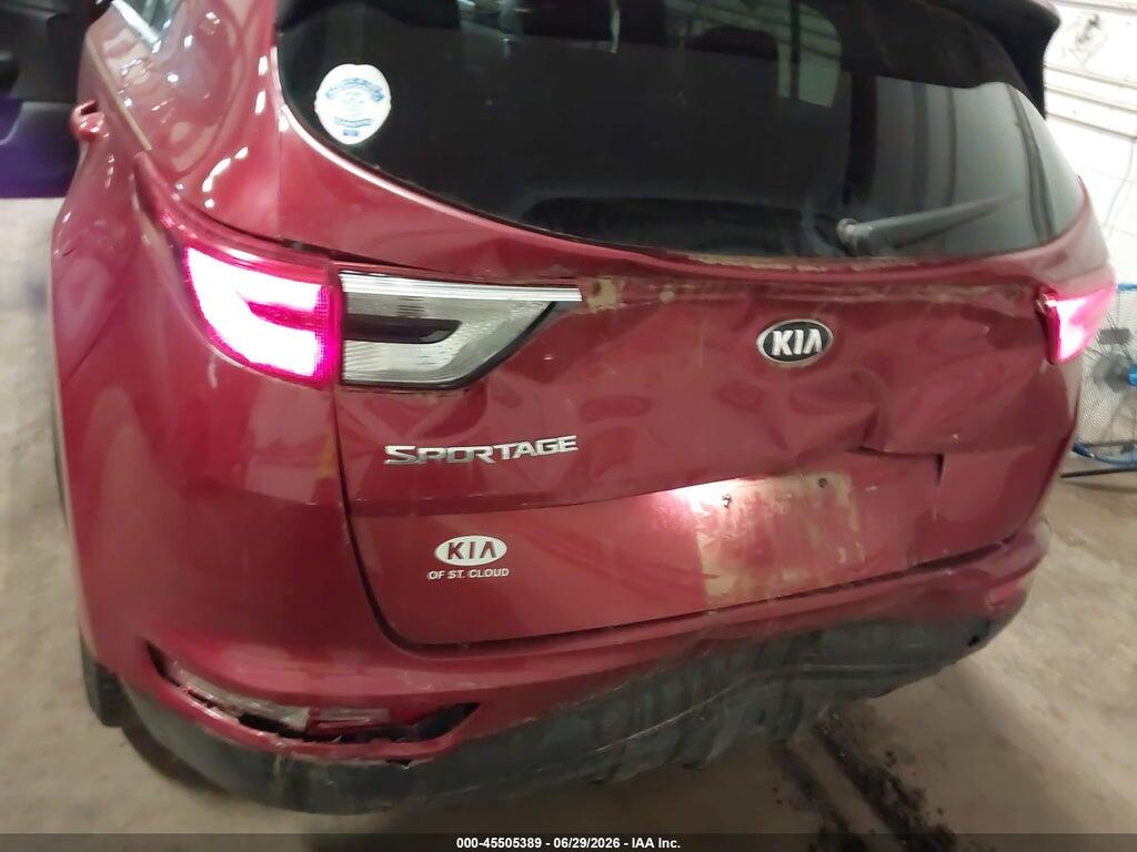 KNDPMCAC0J7427894 2018 KIA SPORTAGE photo no. 6