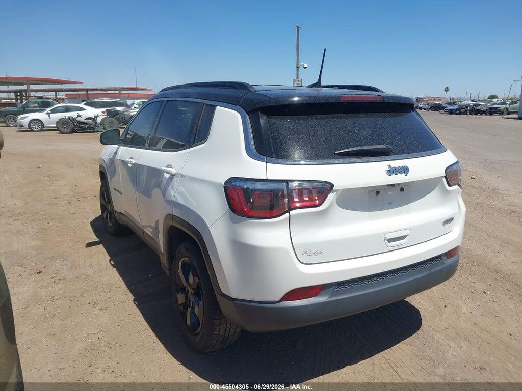 3C4NJCBB1JT368615 2018 JEEP COMPASS photo no. 3