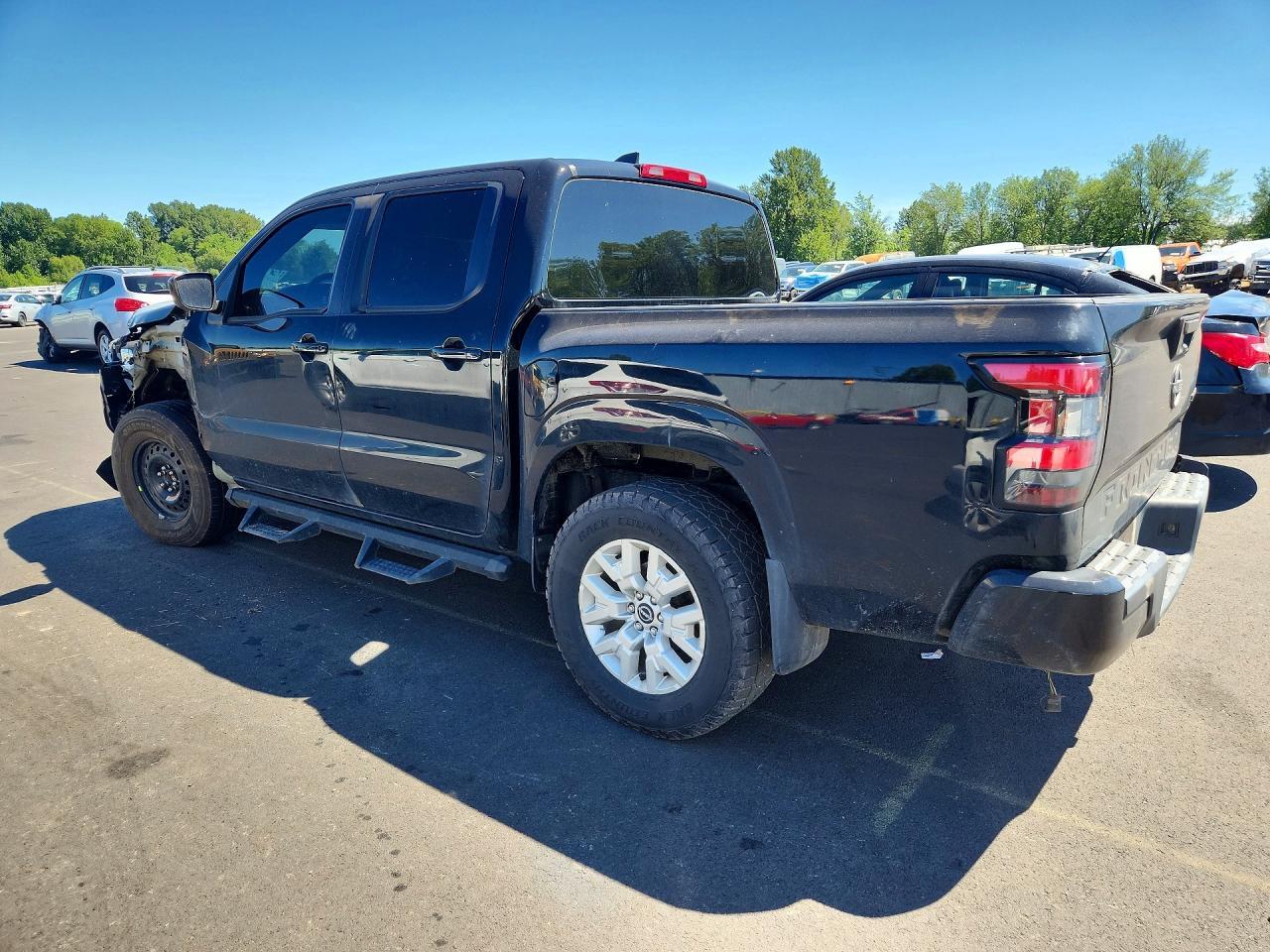 2022 NISSAN FRONTIER SV — Фото 2 из 12