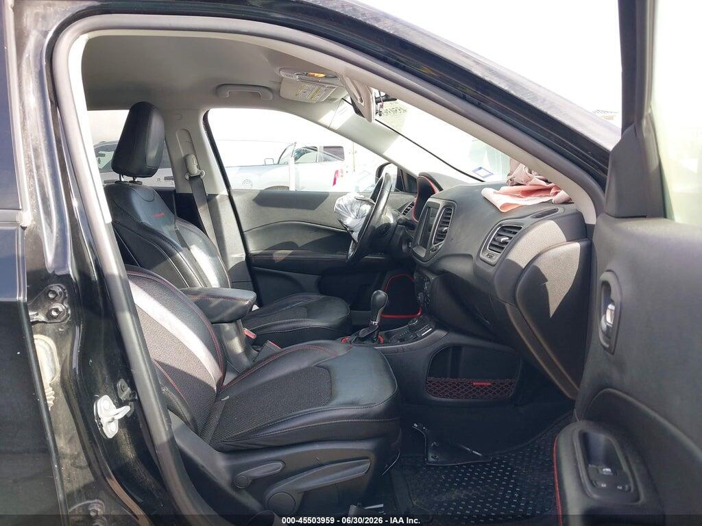 3C4NJDDB0LT159615 2020 JEEP COMPASS photo no. 5