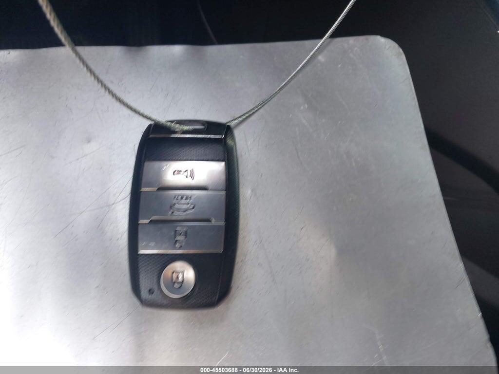 KNAFK5A86H5669231 2017 KIA FORTE photo no. 11