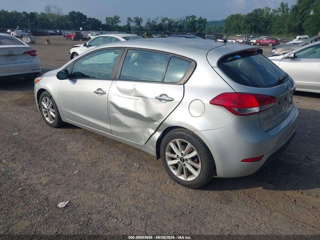 KNAFK5A86H5669231 2017 KIA FORTE photo no. 3
