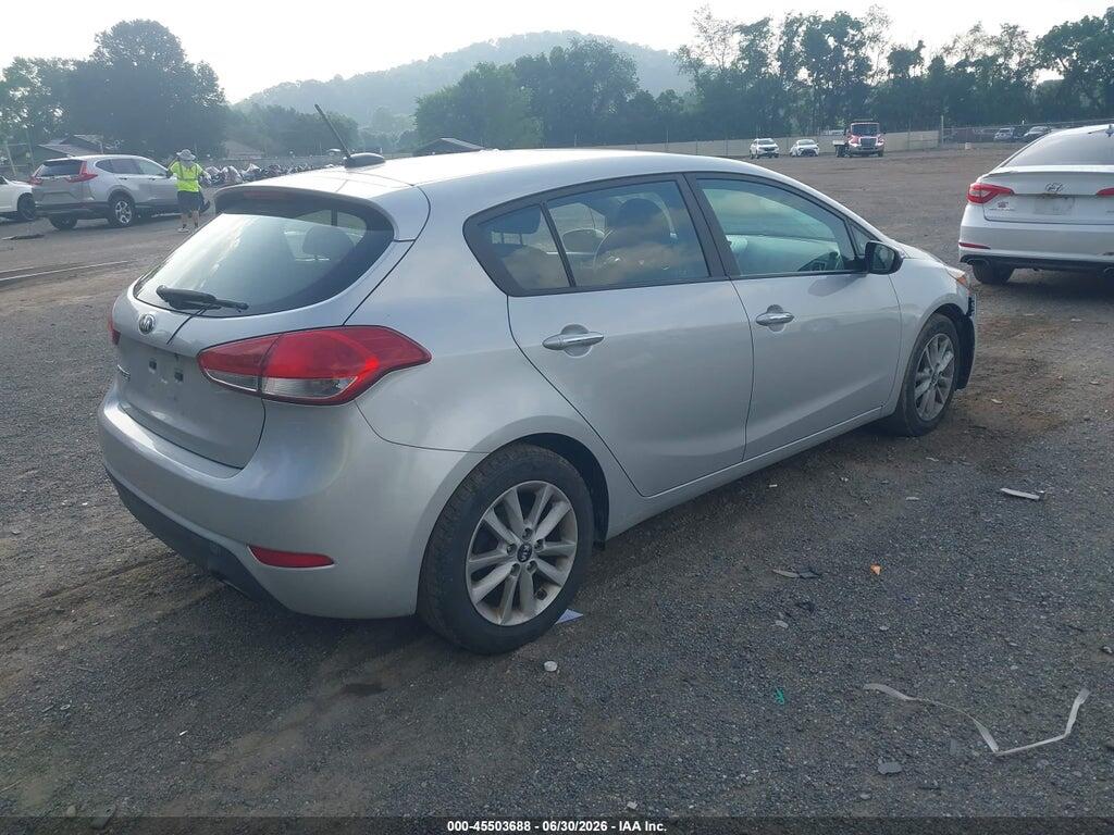 KNAFK5A86H5669231 2017 KIA FORTE photo no. 4