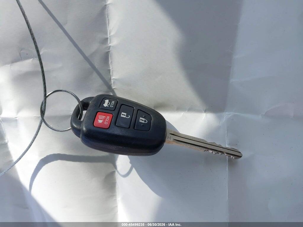 2T1BURHE0HC812062 2017 TOYOTA COROLLA photo no. 11
