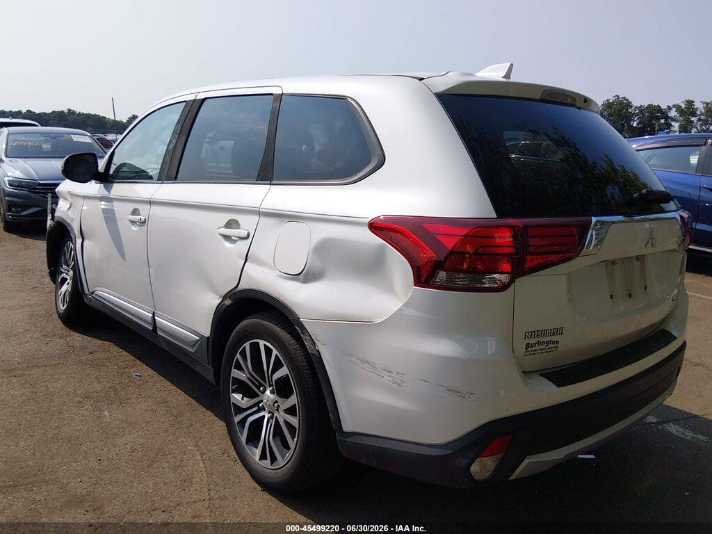 JA4AD2A3XHZ067025 2017 MITSUBISHI OUTLANDER photo no. 3
