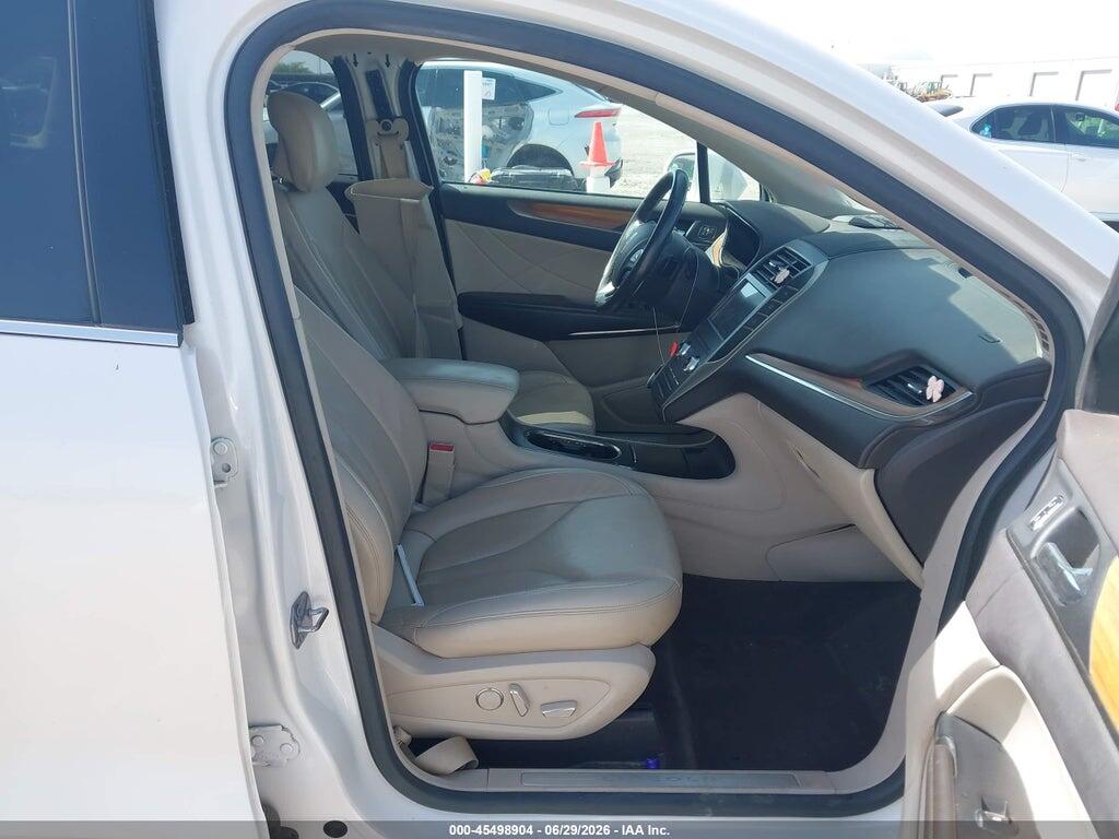 5LMCJ2C93JUL22277 2018 LINCOLN MKC photo no. 5