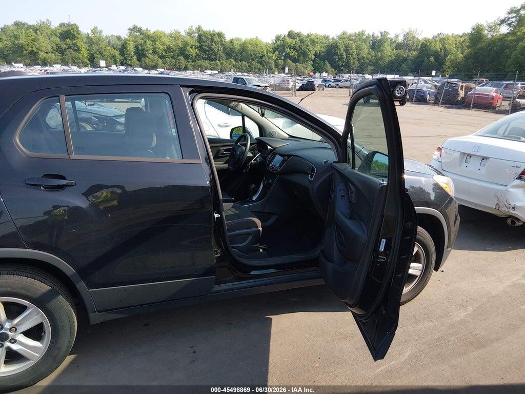 3GNCJNSB3HL198438 2017 CHEVROLET TRAX photo no. 5