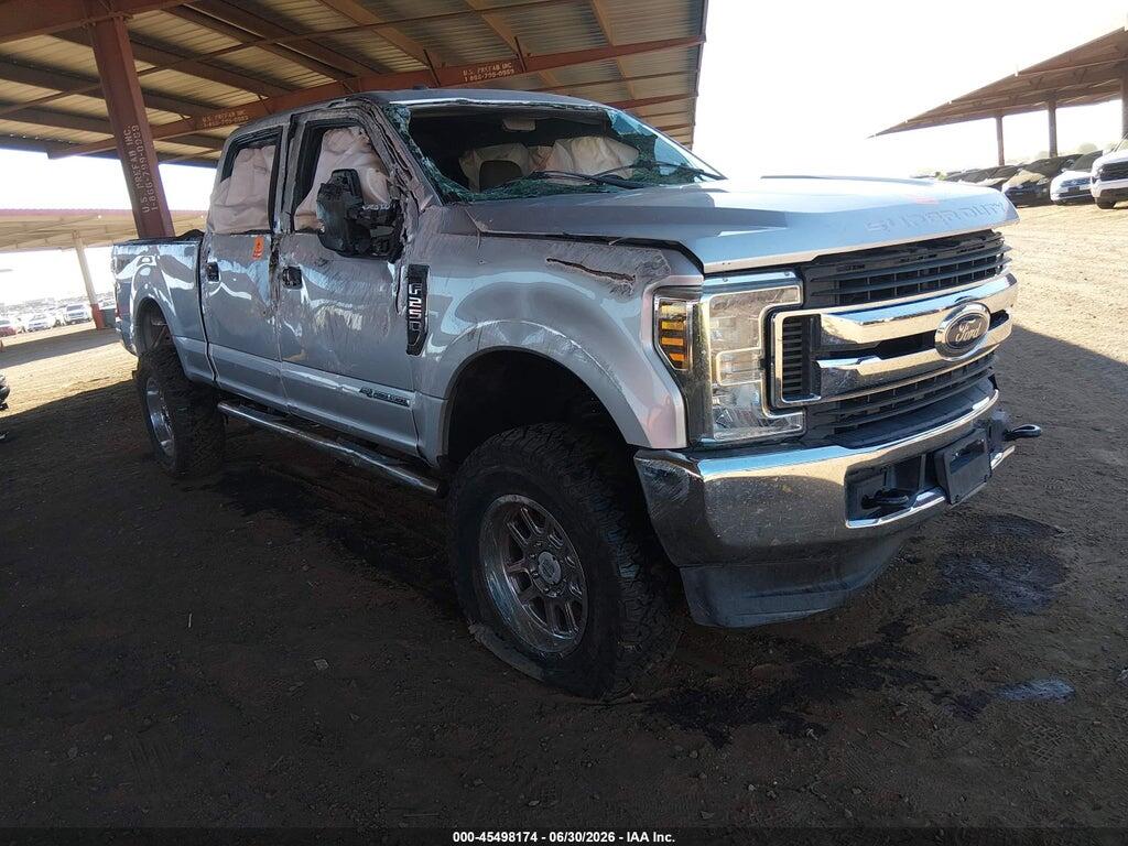 1FT7W2BT7JEB38087 2018 FORD F-250 photo no. 1