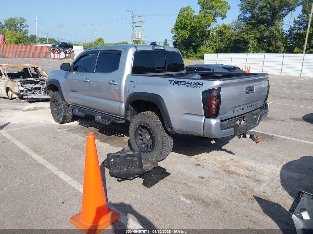 3TMCZ5AN8JM149765 2018 TOYOTA TACOMA photo no. 3