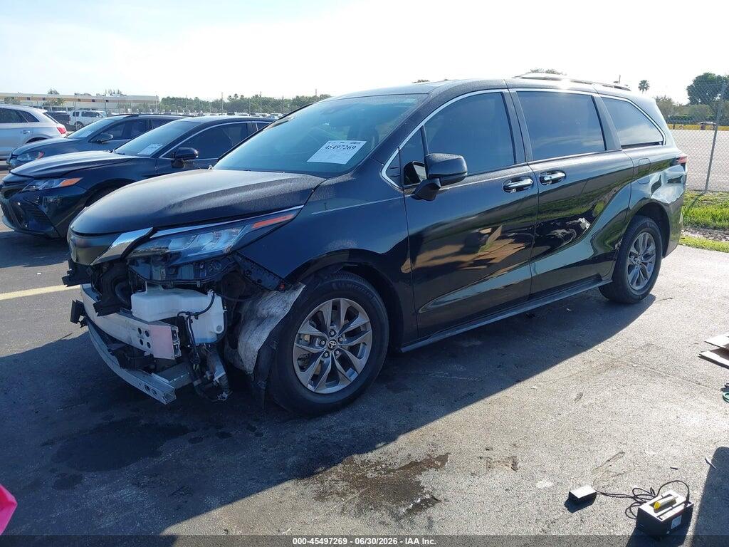 5TDYRKEC6NS103161 2022 TOYOTA SIENNA photo no. 2