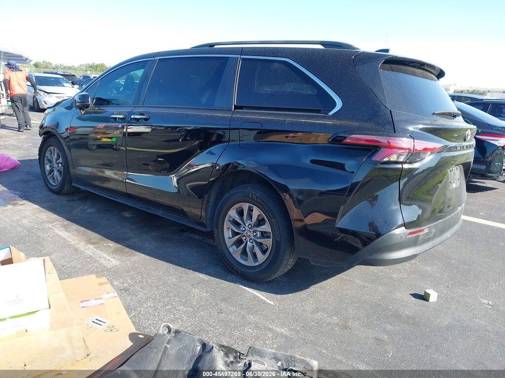 5TDYRKEC6NS103161 2022 TOYOTA SIENNA photo no. 3