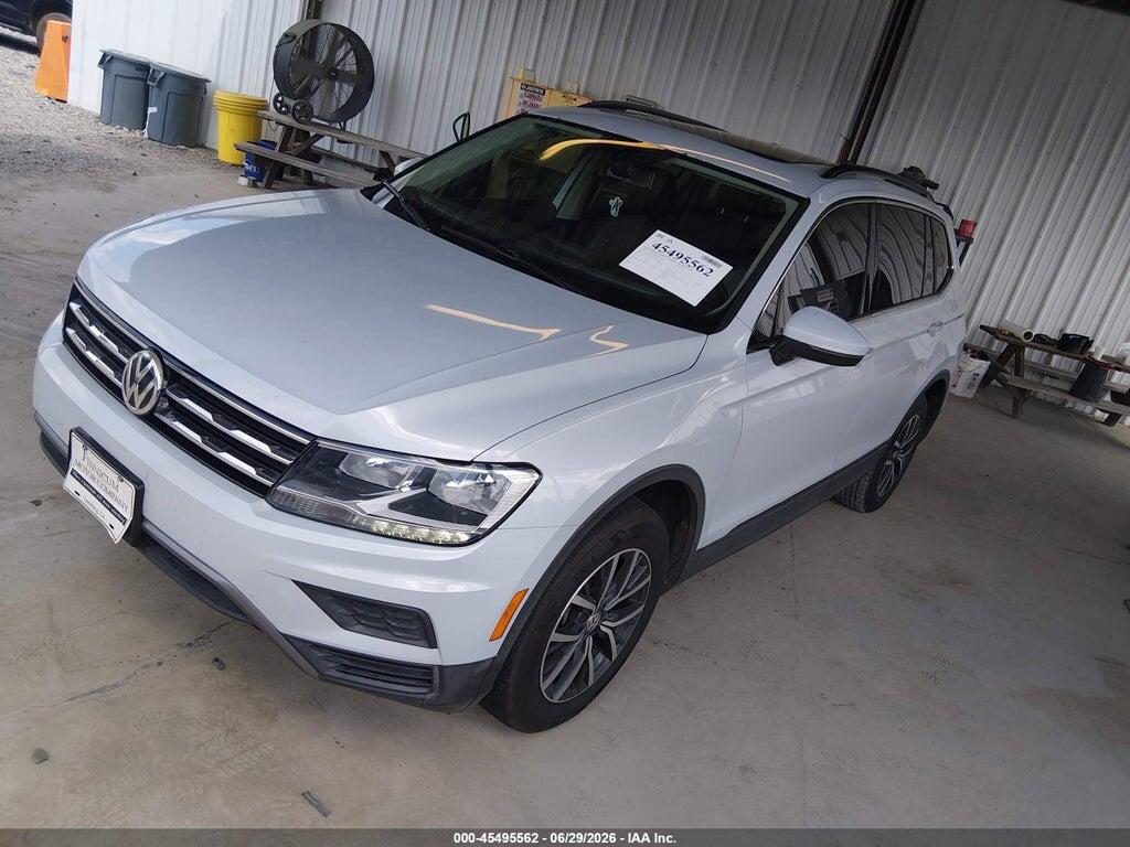 3VV3B7AX5KM071742 2019 VOLKSWAGEN TIGUAN photo no. 2