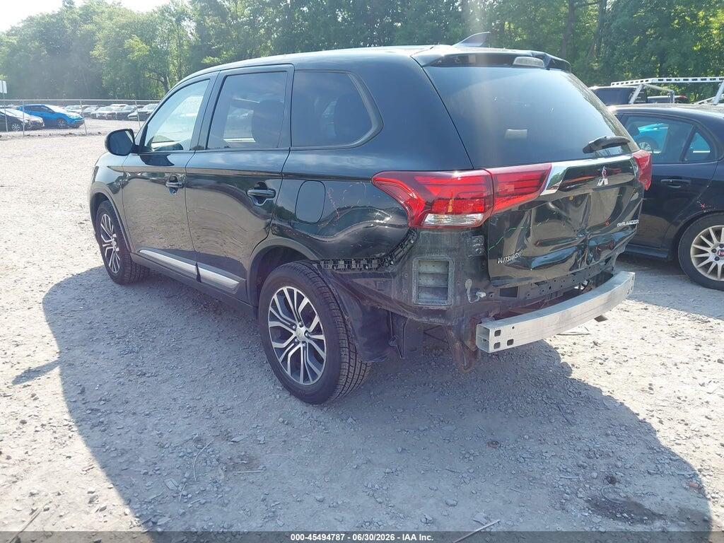JA4AZ3A37JJ006310 2018 MITSUBISHI OUTLANDER photo no. 3