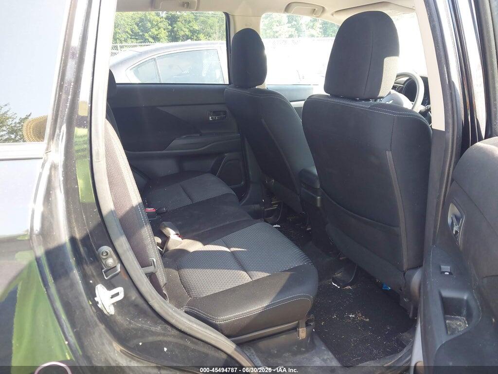 JA4AZ3A37JJ006310 2018 MITSUBISHI OUTLANDER photo no. 8