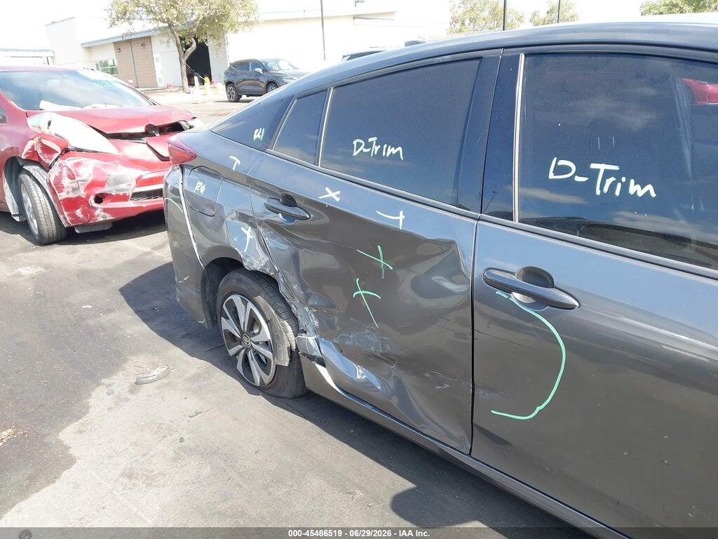 JTDKARFPXJ3081197 2018 TOYOTA PRIUS PRIME photo no. 6