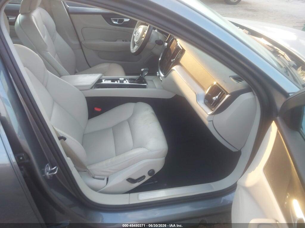 7JRA22TK6LG031659 2020 VOLVO S60 photo no. 5