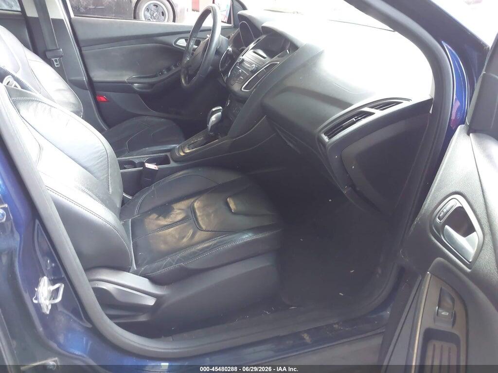 1FADP3K23GL321817 2016 FORD FOCUS photo no. 5