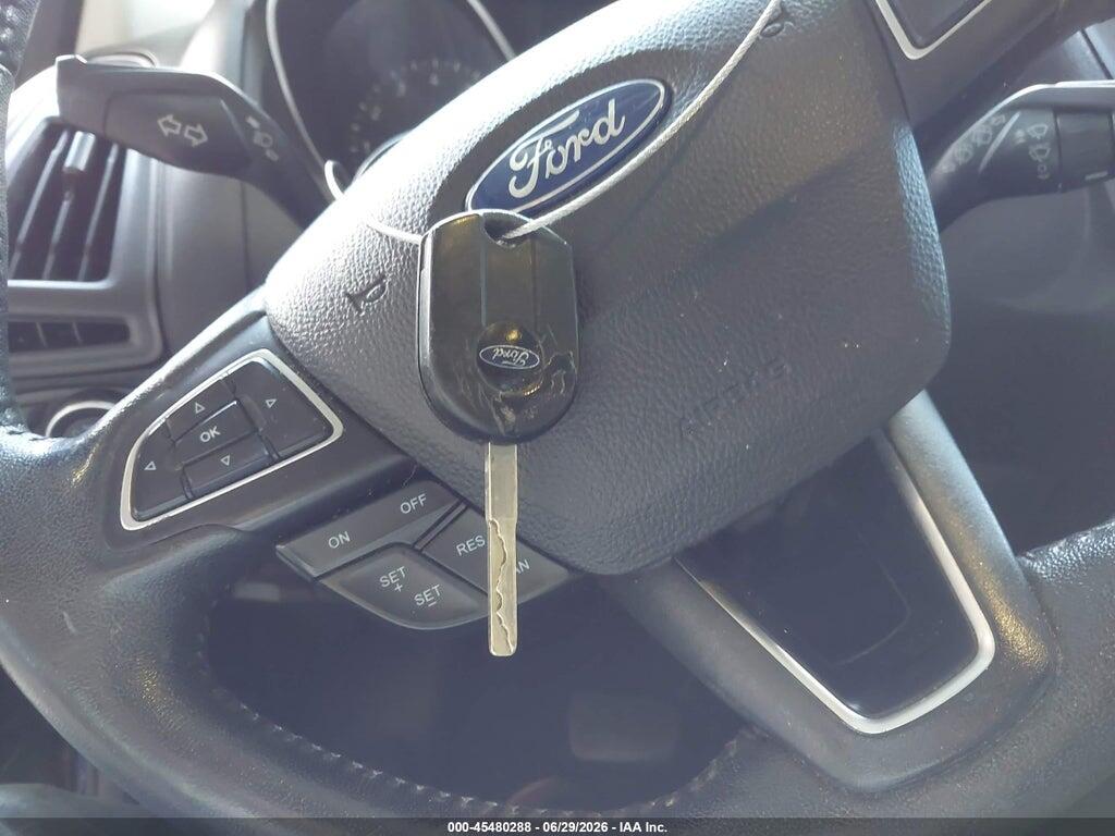 1FADP3K23GL321817 2016 FORD FOCUS photo no. 6