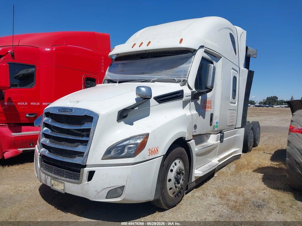 3AKJHHDR4PSNX9987 2023 FREIGHTLINER NEW CASCADIA 126 photo no. 2