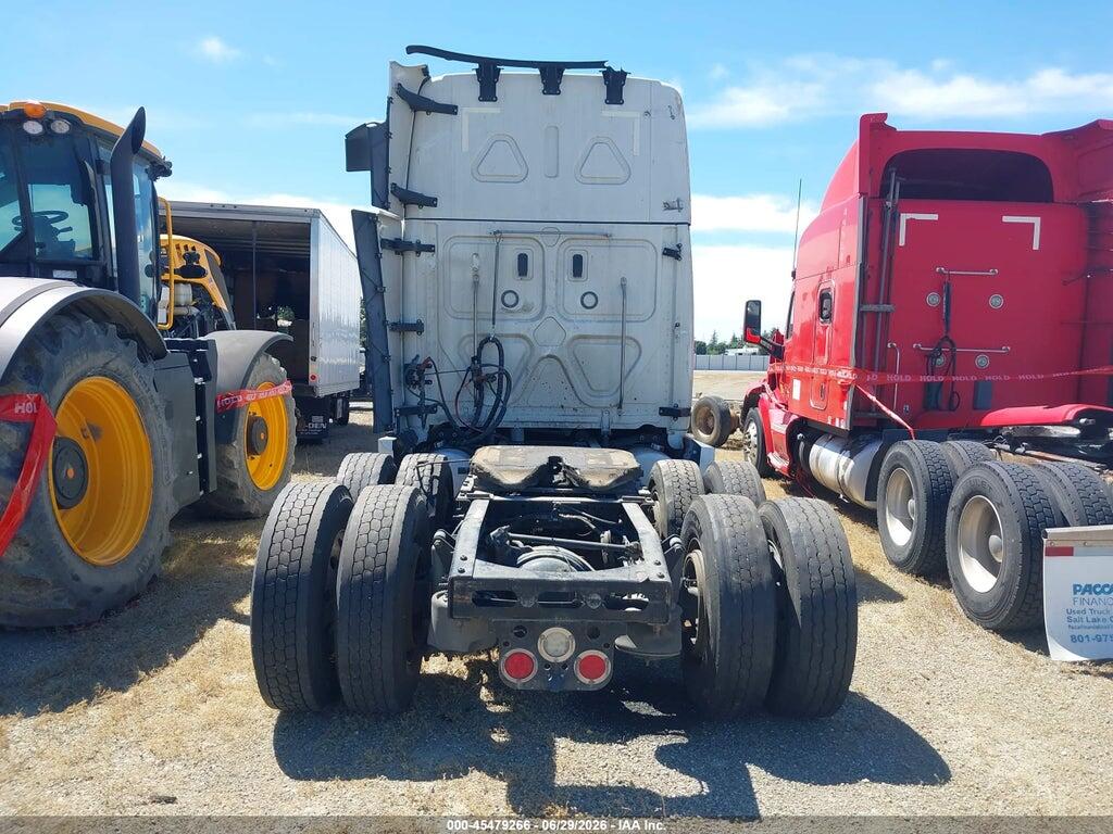3AKJHHDR4PSNX9987 2023 FREIGHTLINER NEW CASCADIA 126 photo no. 8